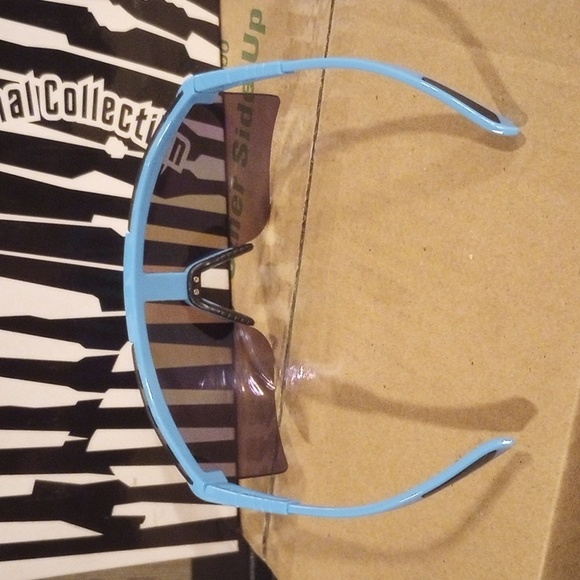 Sunglasses - Picture 2 of 4